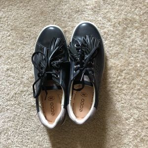 Navy ECCO tennis shoes size 7-7.5 (38) W